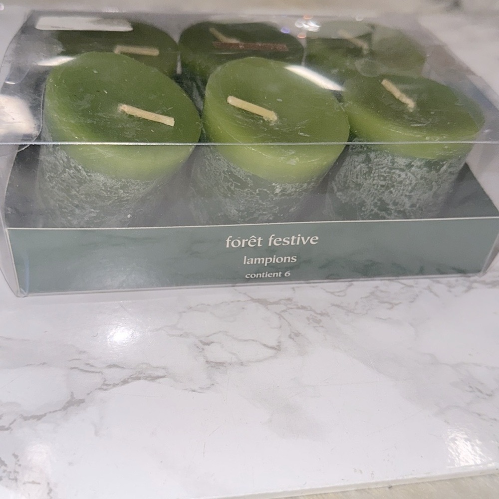 Pier 1 Foret Festive small Green Candles Set scent holiday forest
